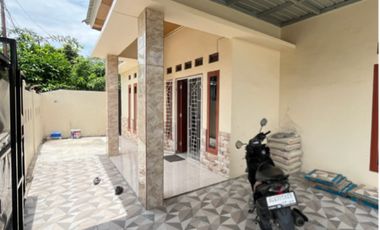 Disewakan Rumah Demang Lebar Daun Palembang Jalan Mesuji, Palembang.