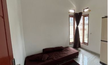 Disewakan Rumah Demang Lebar Daun Palembang Jalan Mesuji, Palembang.