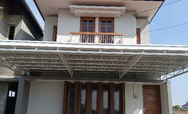 Hunian eksklusif di kawasan elit solo baru