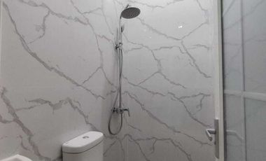 Di Jual Rumah Mewah SHM 2 lt 3 menit ke halte busway Cempaka putih