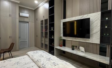 Rumah mewah modern Alam Sutera dengan rooftop