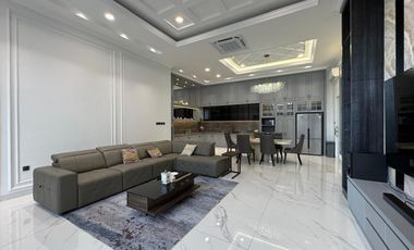 Rumah mewah modern Alam Sutera dengan rooftop