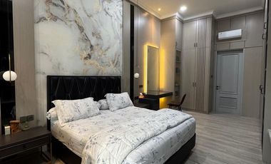 Rumah mewah modern Alam Sutera dengan rooftop