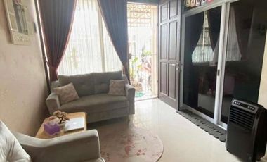 rumah townhouse dekat 4 exit toll
