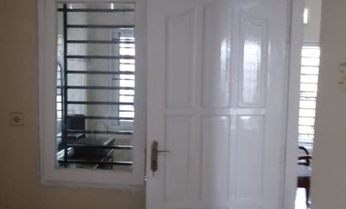 rumah dekat kampus UNS & Moewardi jebres Mojosongo solo