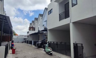 Rumah 2 Lantai Cluster Strategis di Sesetan Denpasar Selatan