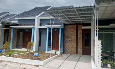 Rumah 1 Lantai 3 menit ke Terminal Madiun