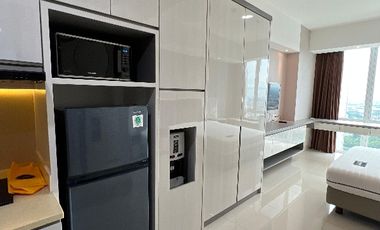 Apartemen u residence 3 furnished cantik dekat uph