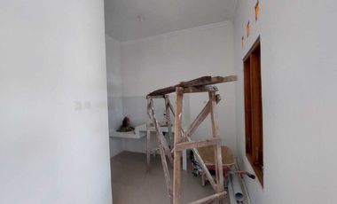 Rumah Baru Solo Kota Gress Siap Huni SHM 90m² Laweyan