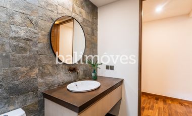 Vila Baru Yang Cantik Tiga Kamar Tidur Di Kompleks Tepi Pantai Sanur