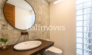 Vila Baru Yang Cantik Tiga Kamar Tidur Di Kompleks Tepi Pantai Sanur