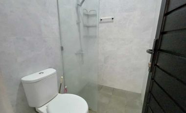 dijual rumah di sleman dalam cluster full furnished dalam perumahan