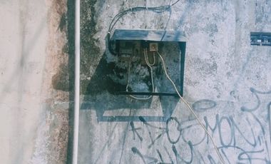 tanah  depan pura Mertoyudan