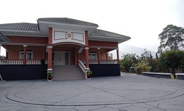 JUAL CEPAT Villa Puncak Masih Beroperasi Cocok Untuk Investasi