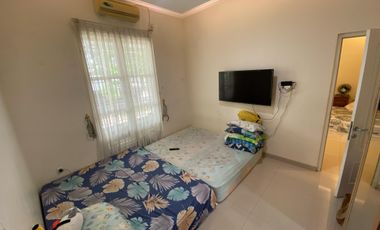 RUMAH SEMI FURNISHED DEPAN POS SECURITY DI ALAMANDA HILLS TEMBALANG