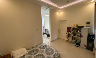 RUMAH SEMI FURNISHED DEPAN POS SECURITY DI ALAMANDA HILLS TEMBALANG