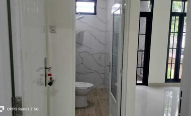 Rumah Cantik 2 Lantai Dekat RS Matraman  Jakarta Timur