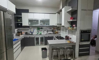 Cluster Vernonia Hoek  Summarecon Bekasi Sudah Renovasi Siap Huni