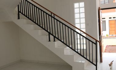 Rumah cluster baru 2 lantai di kota bekasi timur