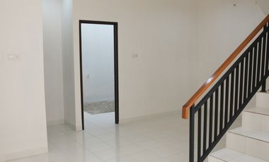 Rumah cluster baru 2 lantai di kota bekasi timur