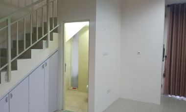 0279 - Disewakan Rumah Green Garden Regency 3 BR 2 Lantai Furnished