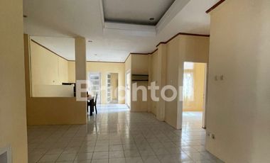 DIJUAL RUMAH 1 LANTAI LOKASI TENGAH KOTA