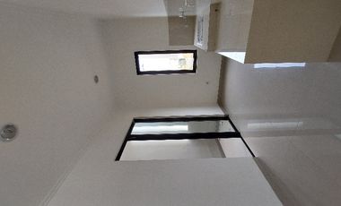 DISEWAKAN RUMAH HOEK CLUSTER DALLAS PIK 2 TEEMURAH UK 8X12,5