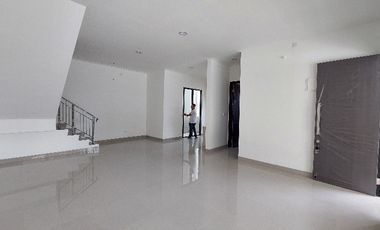 DISEWAKAN RUMAH HOEK CLUSTER DALLAS PIK 2 TEEMURAH UK 8X12,5