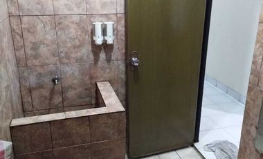 Dikontrakan Rumah 2 Lantai 3 Kamar Tidur di Resinda Karawang