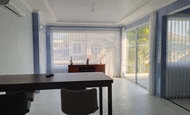 Rumah Lux Full Furnished Balikpapan Baru Dengan Kolam Renang