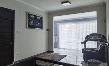 Rumah Lux Full Furnished Balikpapan Baru Dengan Kolam Renang