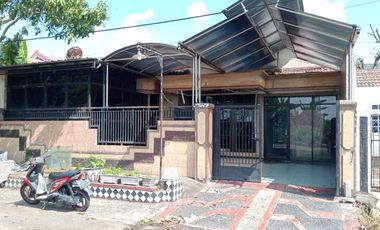 BUTUH CEPAT LAKU Rumah Taman Pondok Jati Taman Sidoarjo Luas 200 Meter