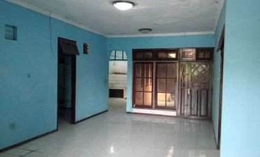 BUTUH CEPAT LAKU Rumah Taman Pondok Jati Taman Sidoarjo Luas 200 Meter