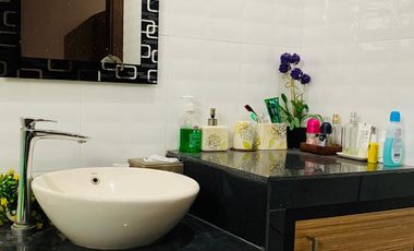 Dijual cepat rumah lux full furnished cantik di poka balikpapan