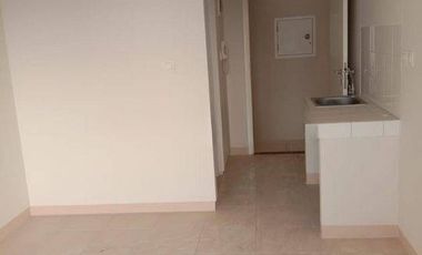 Murah, Apartemen 2 BR Unfurnish di The Springlake, Summarecon Bekasi