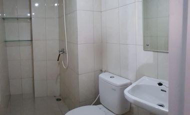 Murah, Apartemen 2 BR Unfurnish di The Springlake, Summarecon Bekasi