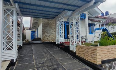 Sewa Villa Puncak Kolam Renang Privat Vila Cipanas 3 Kamar