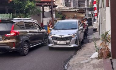 Rumah 2Lt rapi murah siap huni deket MRT haji nawi di Cipete Jaksel