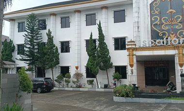 Dijual Bangunan Eks Hotel Bintang 3 Beserta Ruko 3 Lantai Ada 7 Unit