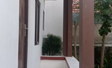 Rumah baru ada taman 2 lantai  oktorina asri cipanas cianjur