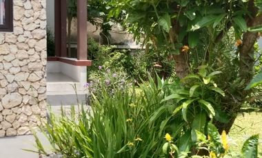 Rumah baru ada taman 2 lantai  oktorina asri cipanas cianjur