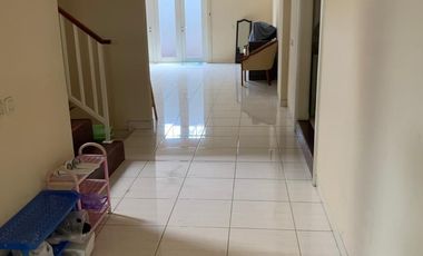 FOR RENT! House in TAMAN BEVERLY GOLF, Lippo Karawaci