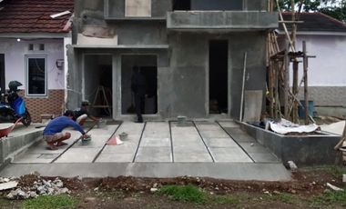 TOWNHOUSE DENGAN KOLAM RENANG AIR HANGAT DEKAT BOROBUDUR