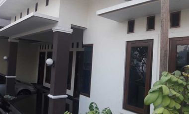 RUMAH DUA LANTAI CANDI PERSIL KALIWIRU