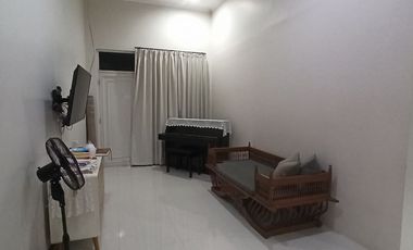 RUMAH DIJUAL MURAH LOKASI NYAMAN ASRI DI PERUM GRAHA ESTETIKA