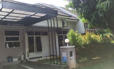 RUMAH DIJUAL MURAH LOKASI NYAMAN ASRI DI PERUM GRAHA ESTETIKA