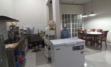 RUMAH DIJUAL MURAH LOKASI NYAMAN ASRI DI PERUM GRAHA ESTETIKA