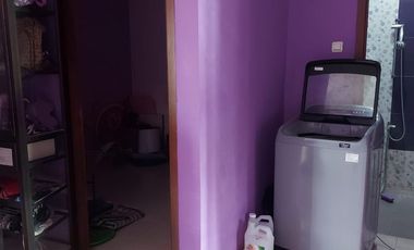 RUMAH DUA LANTAI MANYARAN SEMARANG