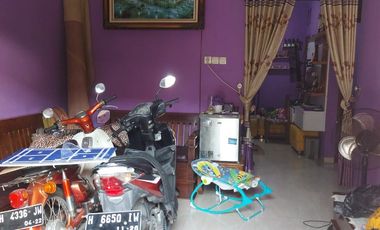 RUMAH DUA LANTAI MANYARAN SEMARANG