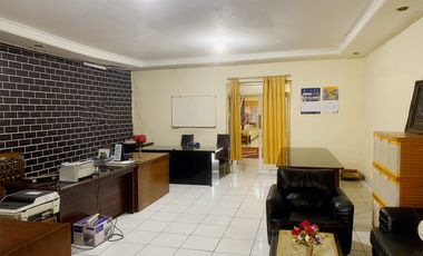 RUMAH MEWAH LUAS di PUSAT KOTA CIANJUR – SIAP HUNI & MULTIFUNGSI